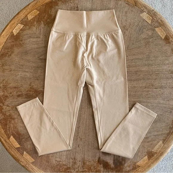 BuffBunny Midas Touch Rebel Leggings - Picture 2 of 6